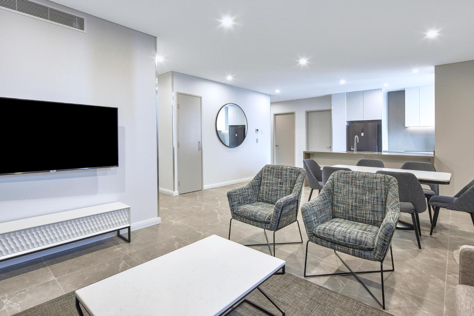 Meriton Suites George Street, Parramatta Sydney Exterior photo